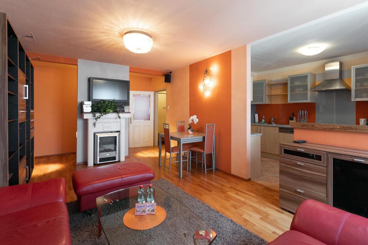 Zentrales Apartment In U-Bahn Naehe & Hauptbahnhof Bécs Kültér fotó