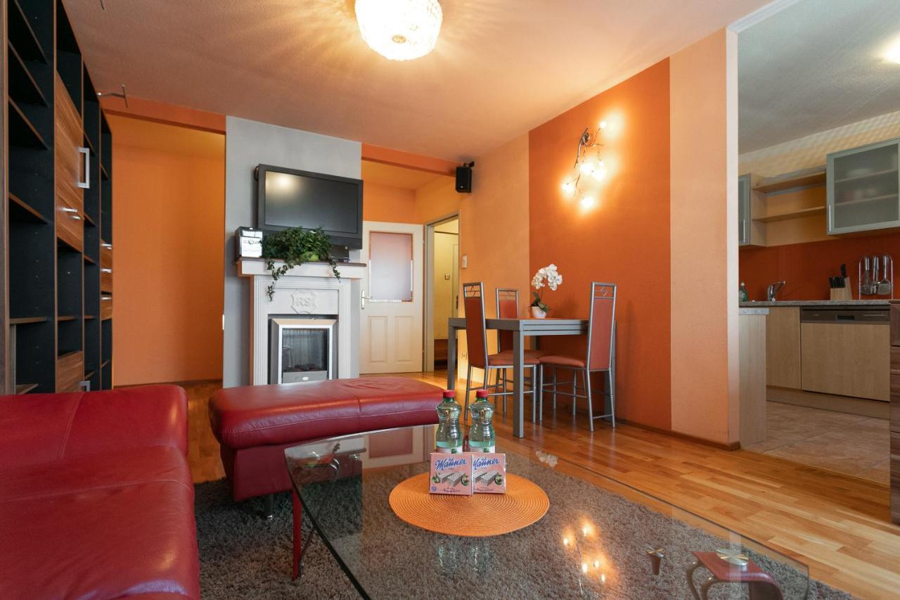 Zentrales Apartment In U-Bahn Naehe & Hauptbahnhof Bécs Kültér fotó