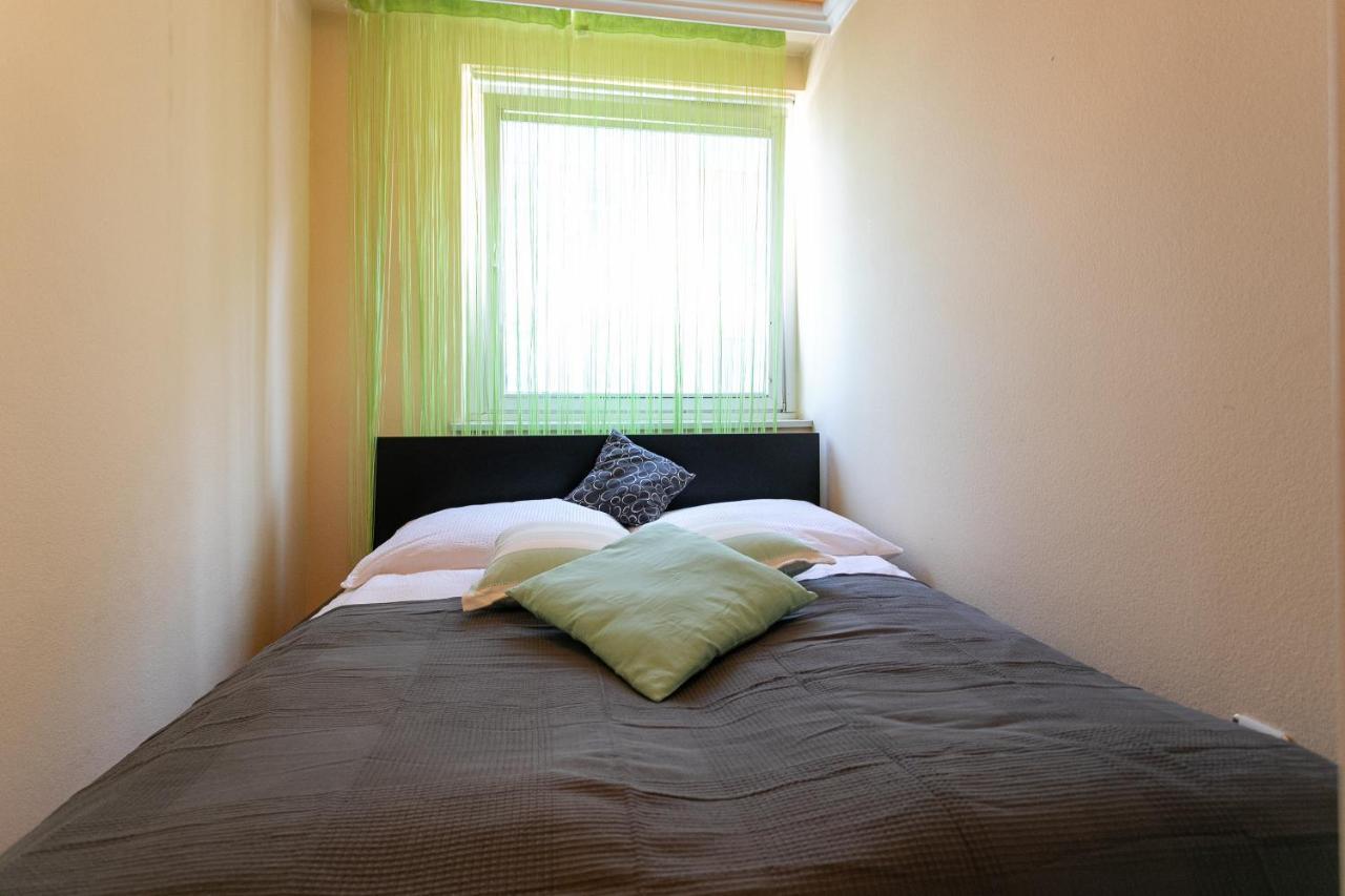 Zentrales Apartment In U-Bahn Naehe & Hauptbahnhof Bécs Kültér fotó